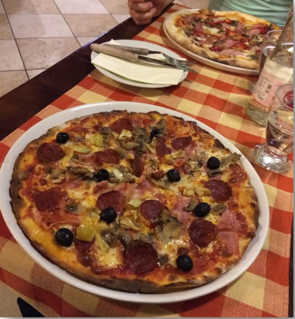 Etna Pizzéria - gluténmentes pizza