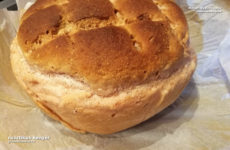 Vaslábasban sült rusztikus gluténmentes kenyér