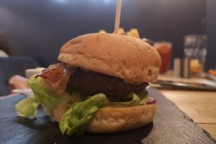 Kata restaurant gluténmentes hamburger
